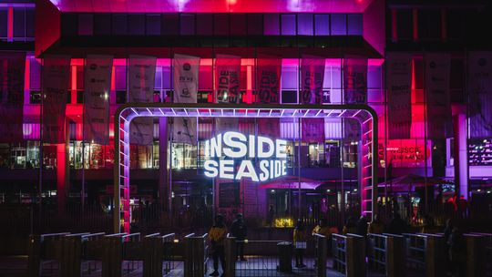 Inside Seaside 2025 w Gdańsku. Wyjątkowe zakończenie sezonu festiwalowego w Trójmieście