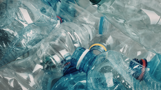 Jak Polacy oceniają system kaucyjny? Niektórzy nie wiedzą, że istnieje