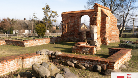 Cmentarz i pocysterski kościół w Rumi zyskają nowe oblicze