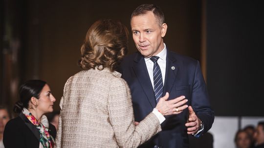 Jest śledztwo ws. fałszywego alarmu o pożarze w mieszkaniu rodziny Karola Nawrockiego Jest śledztwo ws. fałszywego alarmu o pożarze w mieszkaniu rodziny Karola Nawrockiego