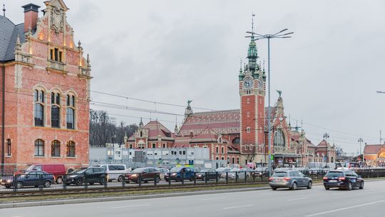 Jest umowa na budowę przejścia naziemnego przy dworcu Gdańsk Główny