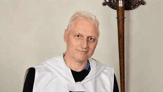 Karol Fisahn z Kartuz od lat leczy pacjentów, teraz walczy też o własne życie