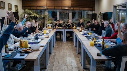 Karol Nawrocki i Tadeusz Batyr pobili rywali. Pomorscy felietoniści podsumowali rok w polityce