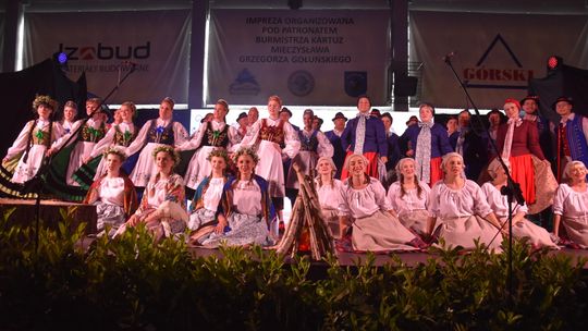 Regionalny Zespół Pieśni i Tańca „Kaszuby” świętował 80. urodziny. Wzruszył do łez!