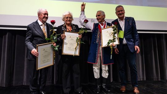 Wanda Lew-Kiedrowska, Kazimierz Ostrowski i Brunon Cirocki uhonorowani przez Walny Zjazd Delegatów ZKP