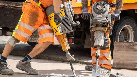 buty robocze, zdjęcie ilustracyjne