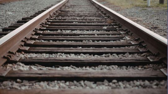Mężczyzna śmiertelnie potrącony przez pociąg w rejonie stacji Gdańsk Orunia