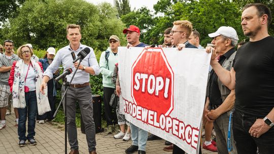 Kolejny protest na Przymorzu. Mieszkańcy nie chcą wieżowców przy Galerii Przymorze