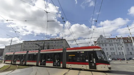 Koniec remontu trakcji w centrum Gdańska. Tramwaje wracają na stałe trasy Koniec remontu trakcji w centrum Gdańska. Tramwaje wracają na stałe trasy