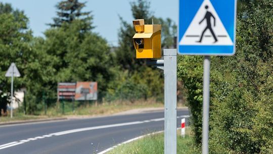 Koniec taryfy ulgowej na drodze. Fotoradary złapią cię przy mniejszym przekroczeniu