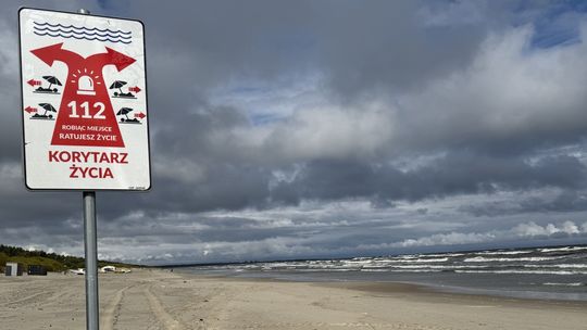 Korytarz życia także na plaży może uratować życie - apelują strażacy z Jantara