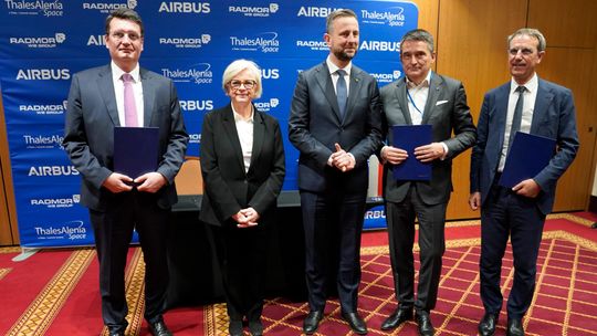 Satelita dla polskiej armii. Gdyński Radmor w międzynarodowym projekcie