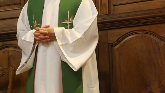 Ksiądz Waldemar P., podejrzany o molestowanie nieletnich, wrócił do aresztu