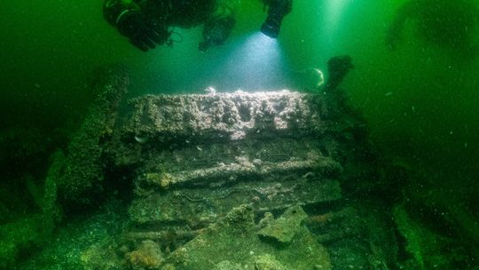 Który Avro Lancaster leży na dnie niedaleko Gdyni? Nurkowie mają dwa tropy