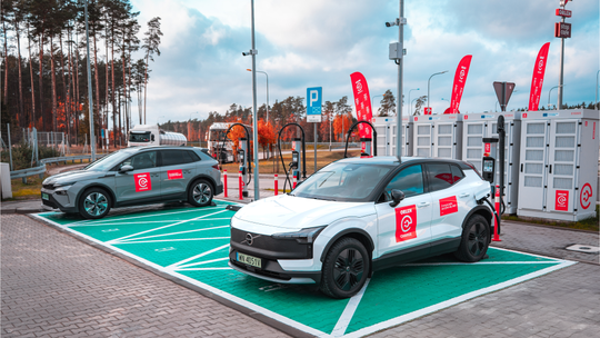 Ładowanie nawet w 20 minut! Orlen otworzył hub ładowania samochodów elektrycznych