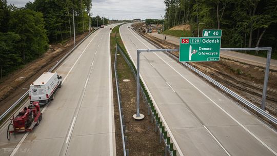 ostatni odcienk drogi S6 na Pomorzu tuż przed otwarciem