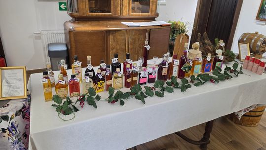 Kulminacja festiwalu smaków, aromatów i kolorów związanych z pojawieniem się owoców
