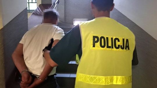 "X-Men" z Lęborka. Pijany 61-latek podawał się za superbohatera i zaatakował policjantów