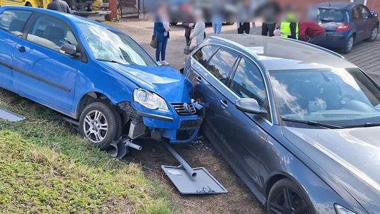 Lębork: Stracił przytomność za kierownicą i potrącił dwie kobiety