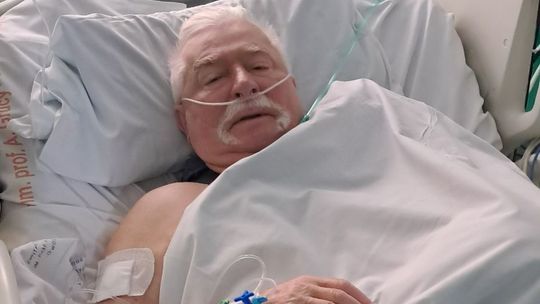 Lech Wałęsa trafił do szpitala. „Jeszcze raz się udało” – napisał z łóżka szpitalnego