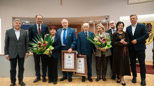 Liderzy stoczni Crist uhonorowani za rozwój przemysłu stoczniowego na Pomorzu