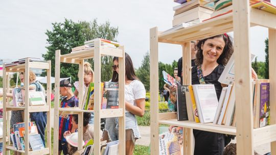 Literacka Podróż Hestii w Sopocie z popularnymi pisarzami