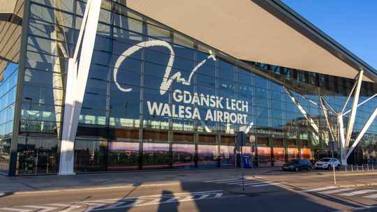 Lotnisko w Gdańsku kupuje nowoczesne skanery. Koniec z limitem płynów w bagażu