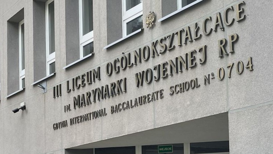 Matura IB 2026 w III LO w Gdyni rozpoczęta. 45 uczniów przystąpi do egzaminów