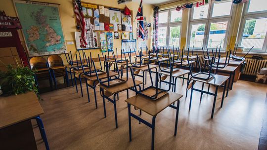 MEN ujawniło szczegóły reformy. Poloniści mówią o „przełomie”, zmiany m.in. w lekturach