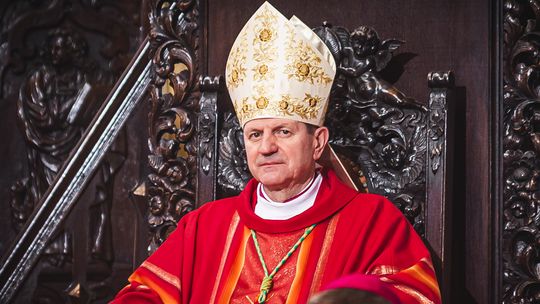 Arcybiskup Tadeusz Wojda
