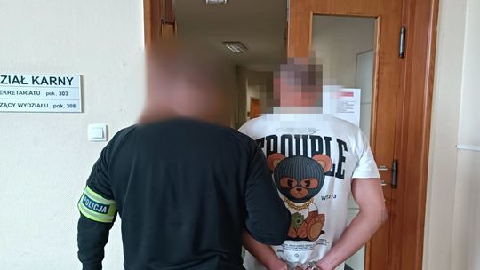 Miał dożywotni zakaz i jechał pijany. Policyjny pościg ulicami Gdyni