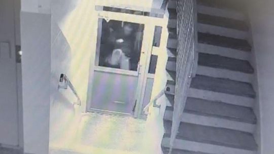 W dorosłość wszedł razem z... drzwiami. 18-latek ukarany po własnych urodzinach W dorosłość wszedł razem z... drzwiami. 18-latek ukarany po własnych urodzinach