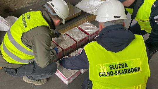 Miały być cegły, była heroina. W porcie w Gdyni przejęto ponad tonę narkotyków