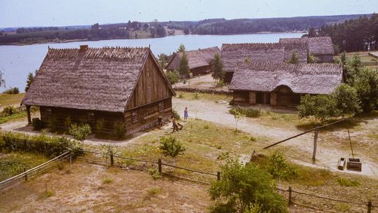 Między mapą a wojną. Nieznane losy Wojciecha Błaszkowskiego i jego rodziny