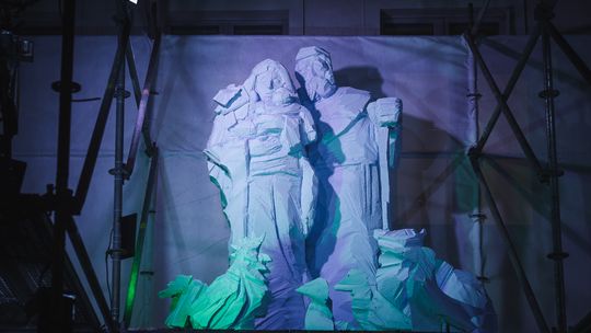 Międzywyznaniowa Wigilia Oliwska. Prowokująca szopka z przenikającym się sacrum i profanum