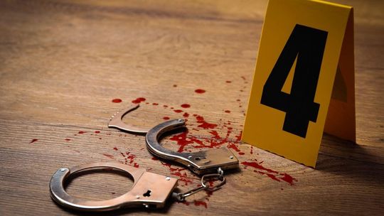 kajdanki, miejsce zbrodni, zdjęcie ilustracyjne