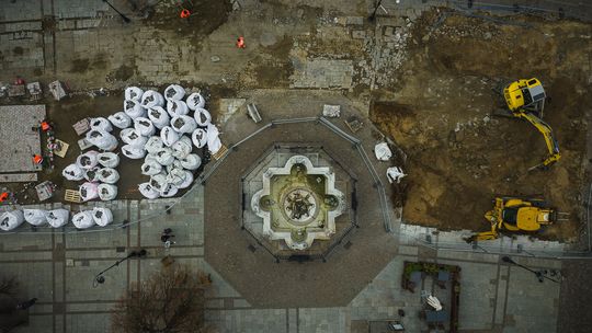 Długi Targ w Gdańsku, wymiana nawierzchni