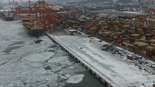 Nabrzeże Helskie, Port Gdynia