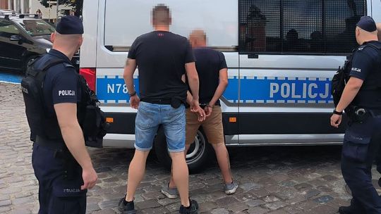 Najpierw razem pili, potem wyciągnęli scyzoryk. Zatrzymano sprawców rozboju