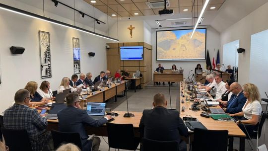 Narasta konflikt pomiędzy większością rady a burmistrz Żukowa. Trudno o jakikolwiek kompromis
