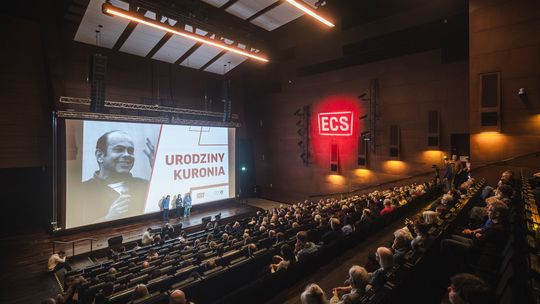 Nasza rewolucja, czyli miłość jest najważniejsza. Jakubik i Popławska o rolach w filmie o Jacku Kuroniu Nasza rewolucja, czyli... miłość jest najważniejsza. Urodziny Jacka Kuronia w ECS