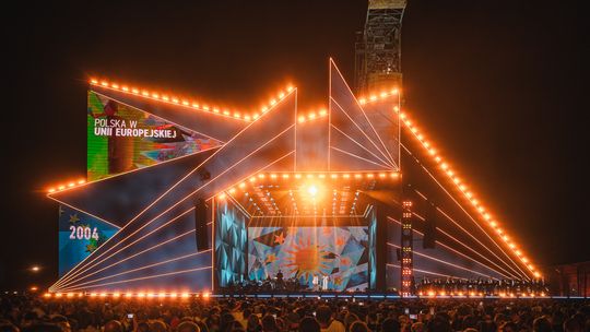 "Nasza Solidarność". Tłumy na koncercie z okazji 45-lecia zakończenia strajku w Stoczni Gdańskiej