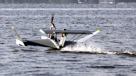 Naukowcy z PG pracują nad Drozdem, jedynym takim dronem dla wojska