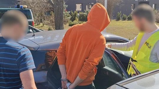 Nękał kobietę telefonami, przesyłkami, a nawet "groszowymi" przelewami. Młody stalker zatrzymany Lębork: Nękał kobietę telefonami i przesyłkami. Młody stalker zatrzymany