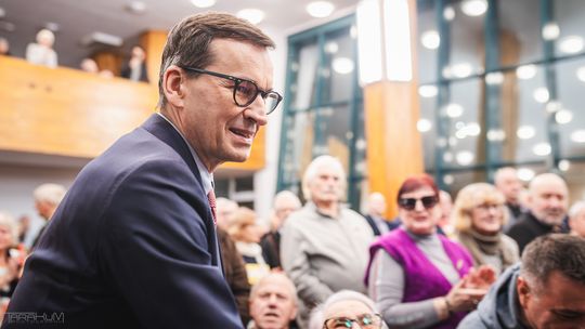 Nie liczy szabel, ale umacnia pozycję w partii. Morawiecki na Pomorzu