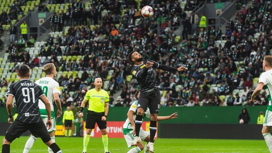 Nieefektownie, ale efektywnie. Lechia wygrywa ze Stalą 2:1 