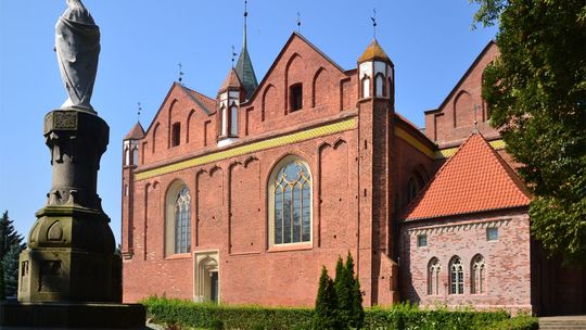 Niewybuch znaleziony w sklepieniu kościoła w Malborku