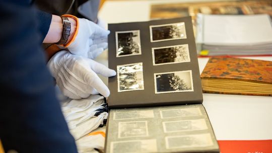 Nieznane zdjęcia okupowanej Warszawy trafiły do muzeum w Gdańsku