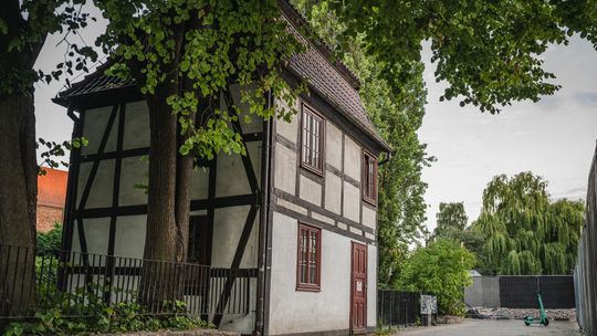 Był urząd, będzie pub. „Dom na kurzej łapce” w Gdańsku znów ożyje