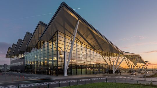 Nowoczesne skanery wkrótce na gdańskim lotnisku! Koniec z limitem płynów w bagażu